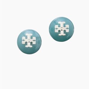 NWT Tory Burch Resin Logo Stud Earrings